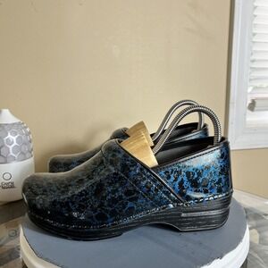 Dansko‎ Women's XP Clogs Size 38 Moon Blue Black Patented Leather Slip On Shoes